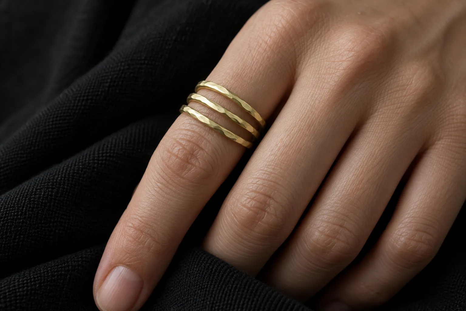 Wrap Around Ring - 着用イメージ