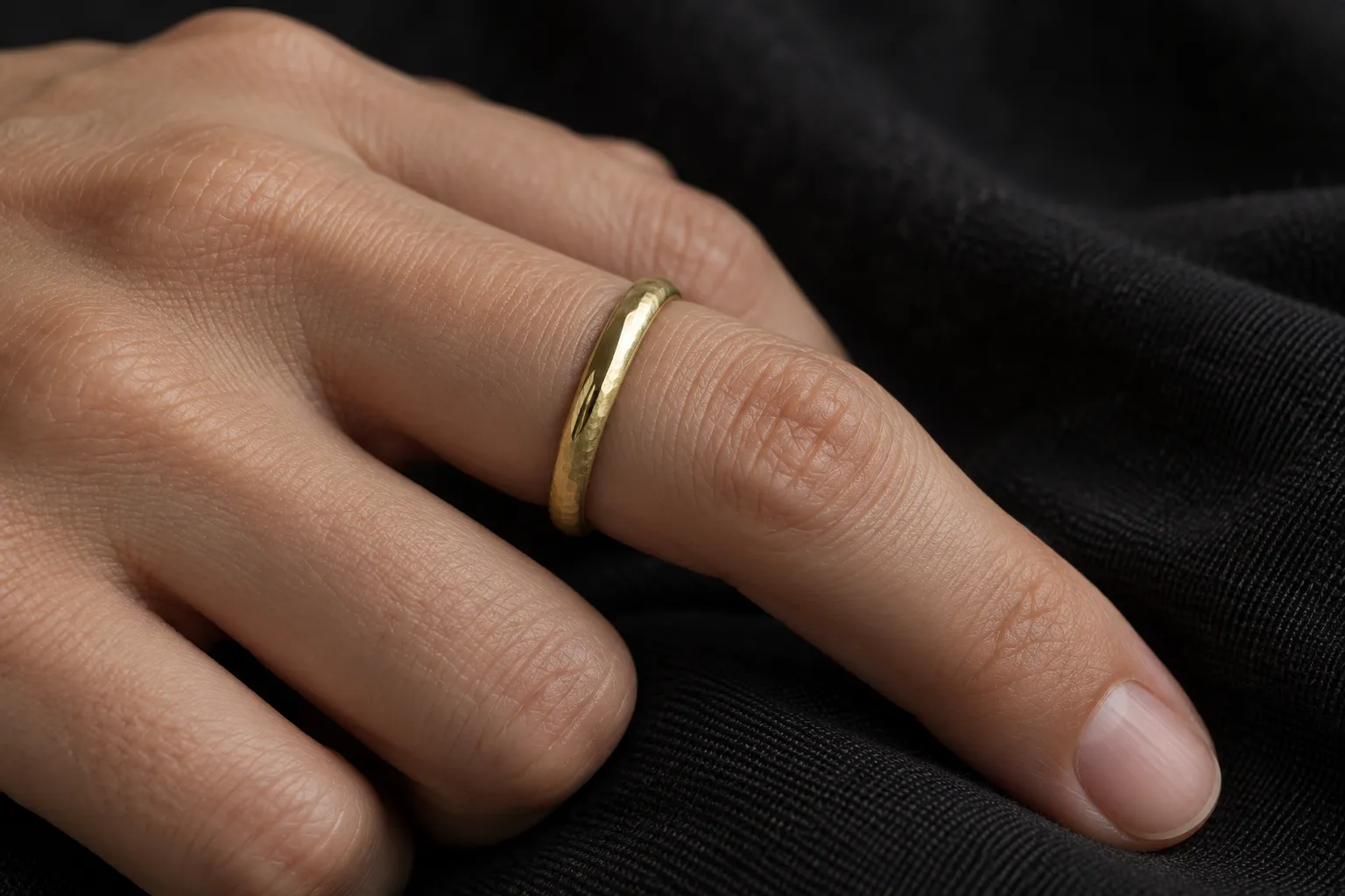 Half　Texture　Ring - 着用イメージ